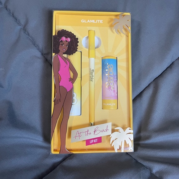 New Barbie x Glamlite “At the Beach” Lip kit! - Picture 5 of 6